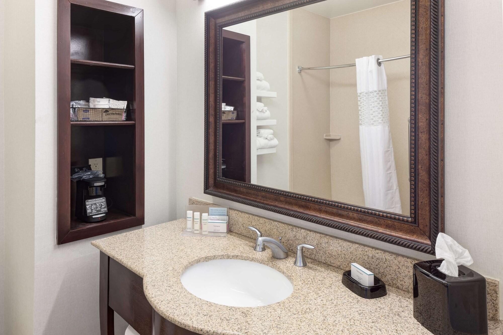 Hampton Inn & Suites Ft Worth-Берлесон Экстерьер фото