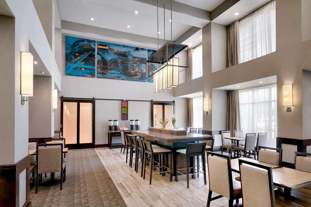 Hampton Inn & Suites Ft Worth-Берлесон Ресторан фото